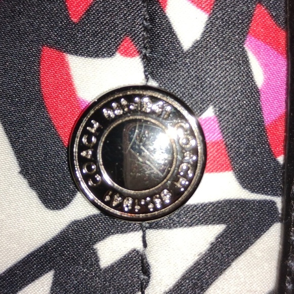 (NWT) Vintage COACH® Daisy Floral Graffiti Messenger Bag - Multicolor - Picture 9 of 16